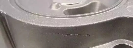 铸件裂纹缺陷形成原因及解决方案
